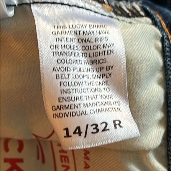 Lucky Brand Low Ride Flare Jeans. Size 14/32R - Picture 15 of 15